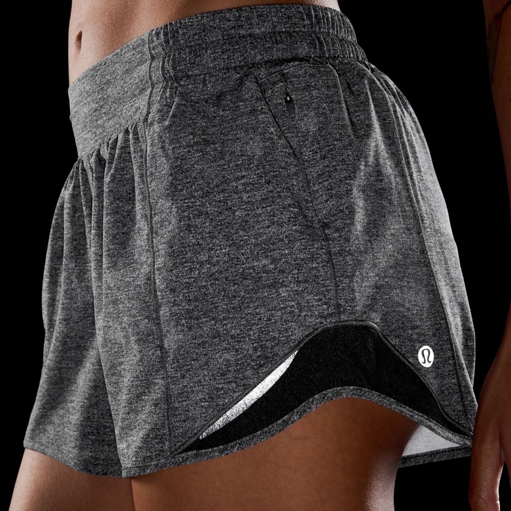 Lululemon Hotty Hot Gray Lined Shorts II 2.5” Size 4 Heather Lux Multi Black NWO - Picture 15 of 15